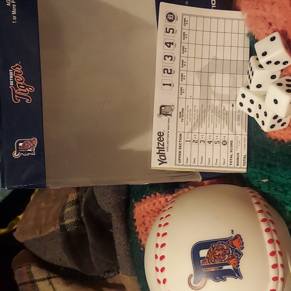 Mlb detroit tigers collectors edition yahtzee